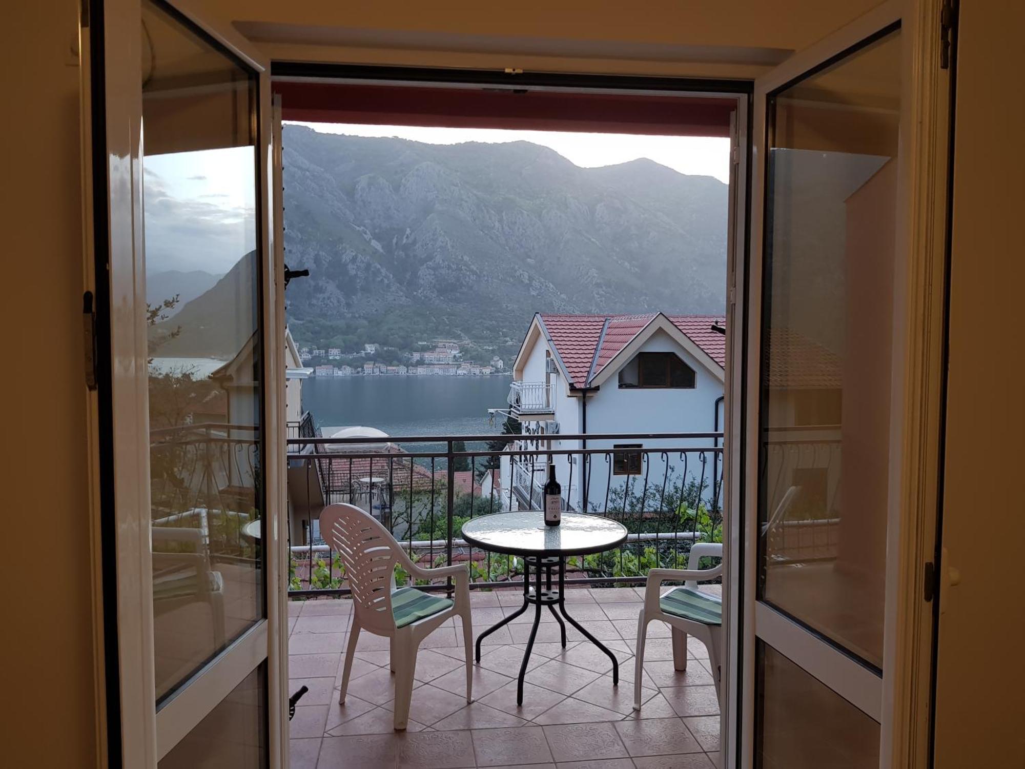 Apartments Lazarevic Kotor Extérieur photo